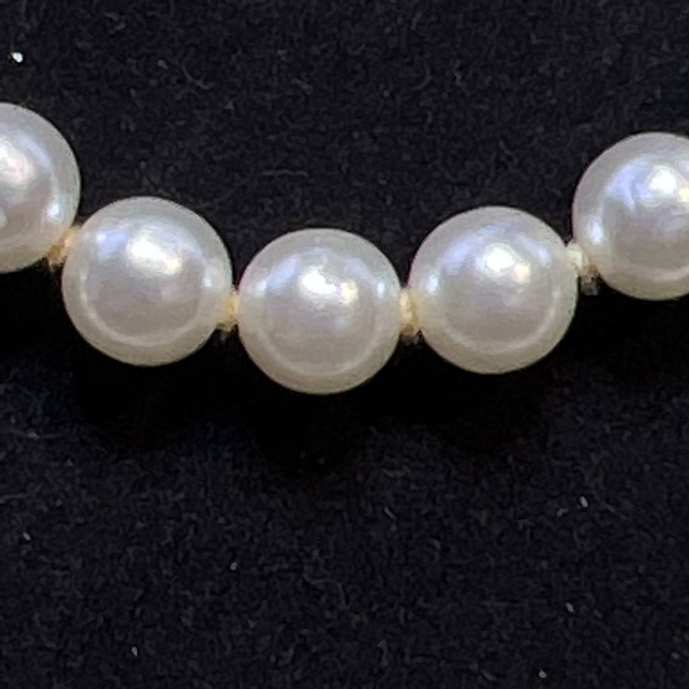 Vintage Single Strand Faux Pearl Flapper Necklace 85" (3960) - Picture 4 of 10